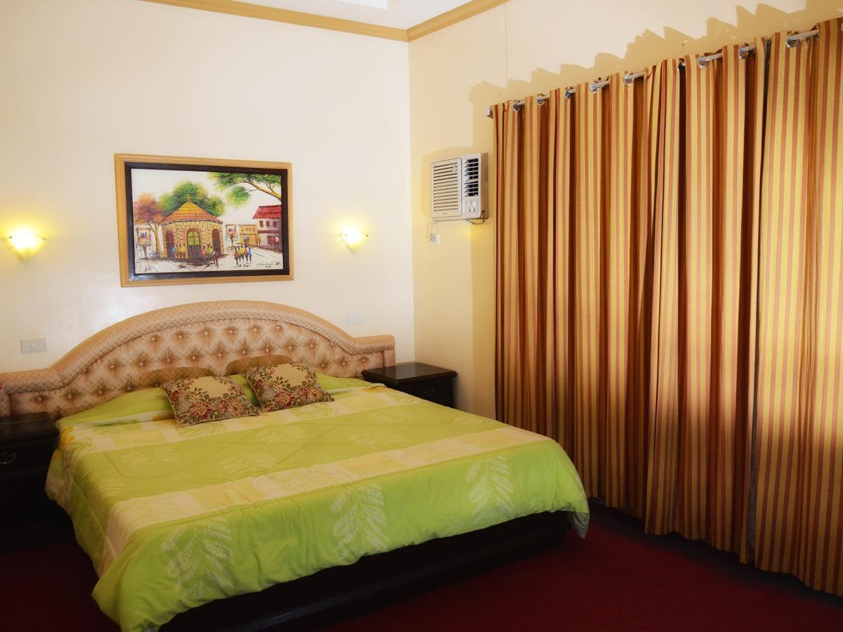 Oyo 197 Sunny Point Hotel Davao City Buitenkant foto