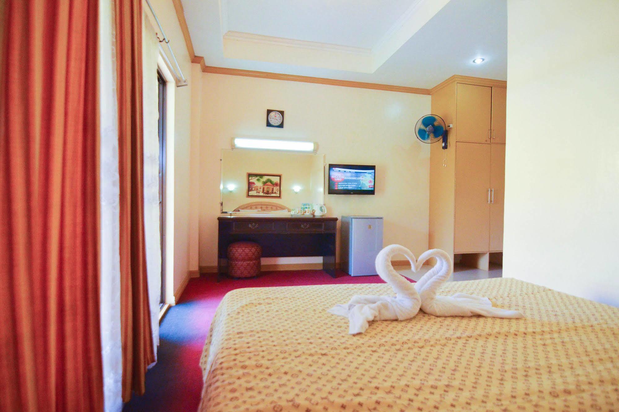 Oyo 197 Sunny Point Hotel Davao City Buitenkant foto