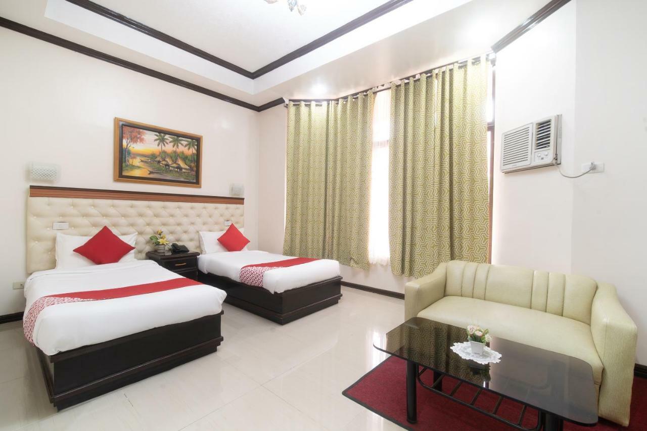 Oyo 197 Sunny Point Hotel Davao City Buitenkant foto
