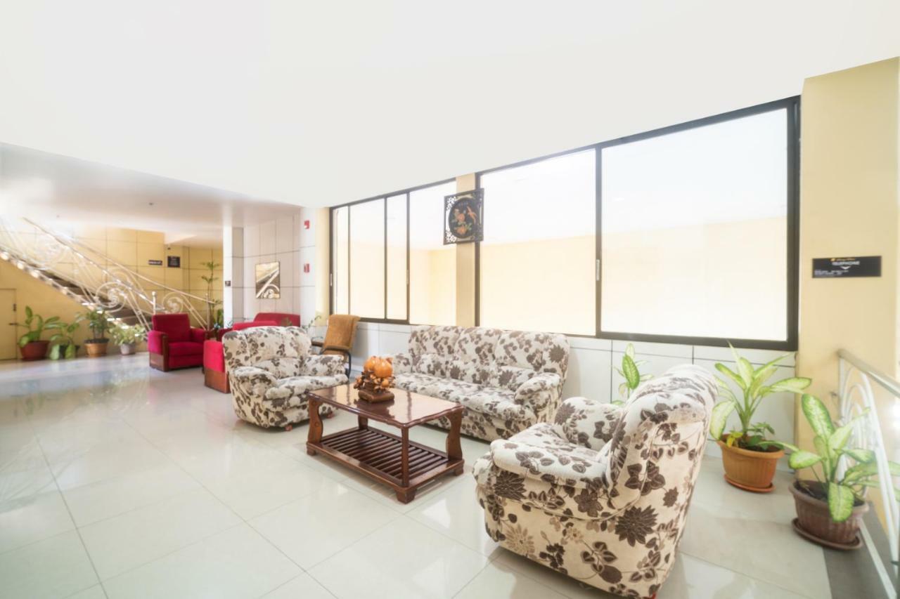 Oyo 197 Sunny Point Hotel Davao City Buitenkant foto