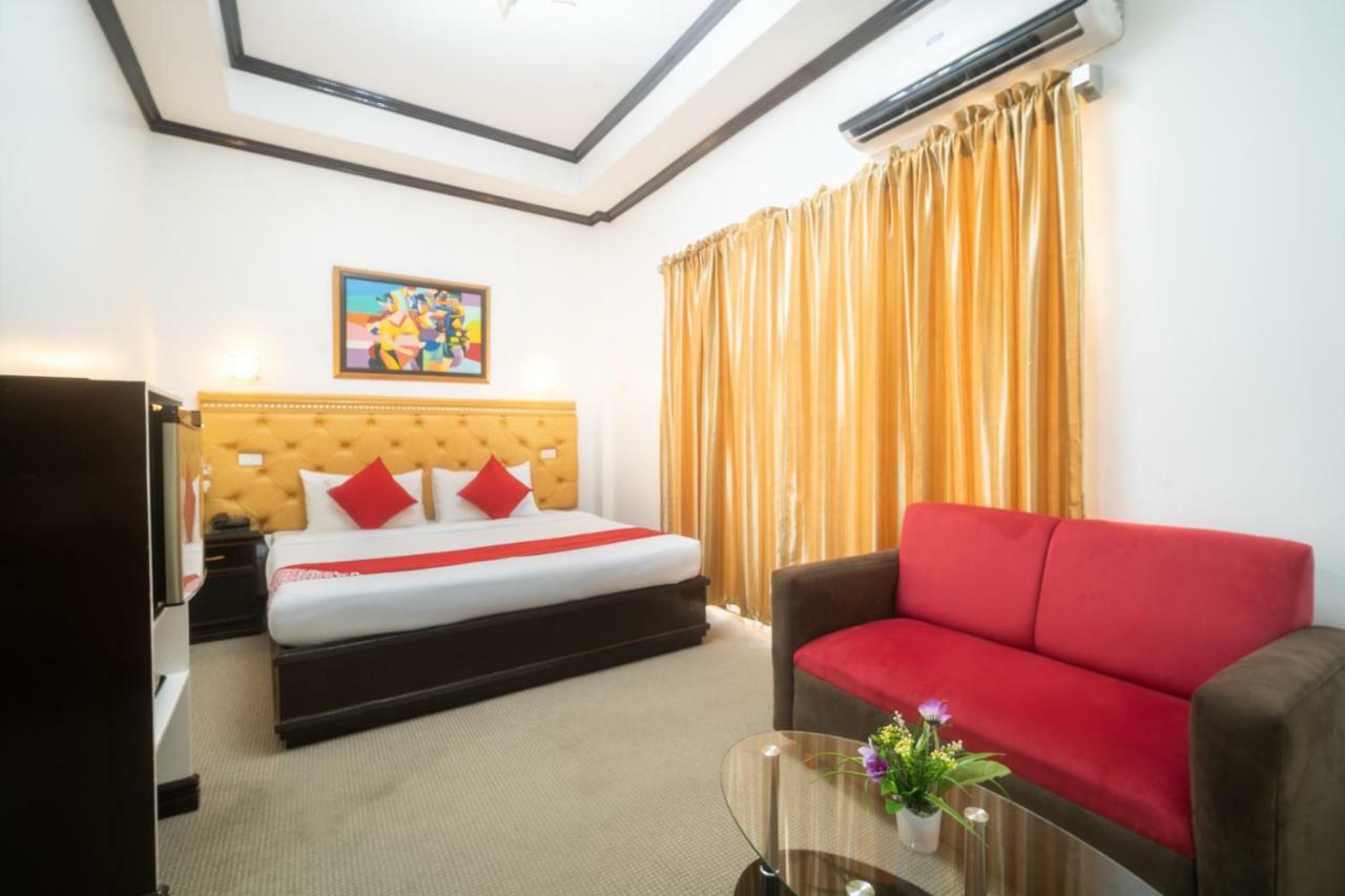 Oyo 197 Sunny Point Hotel Davao City Buitenkant foto